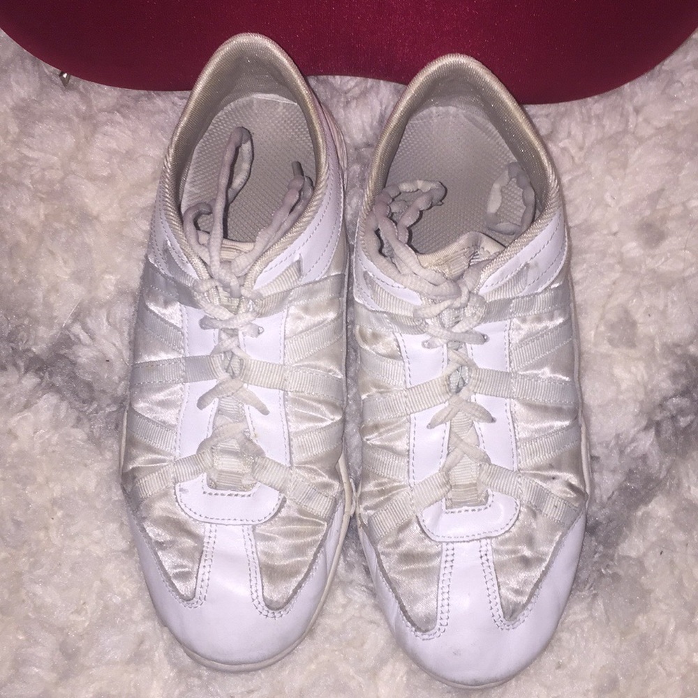 NFINITY EVOLUTION cheer shoes